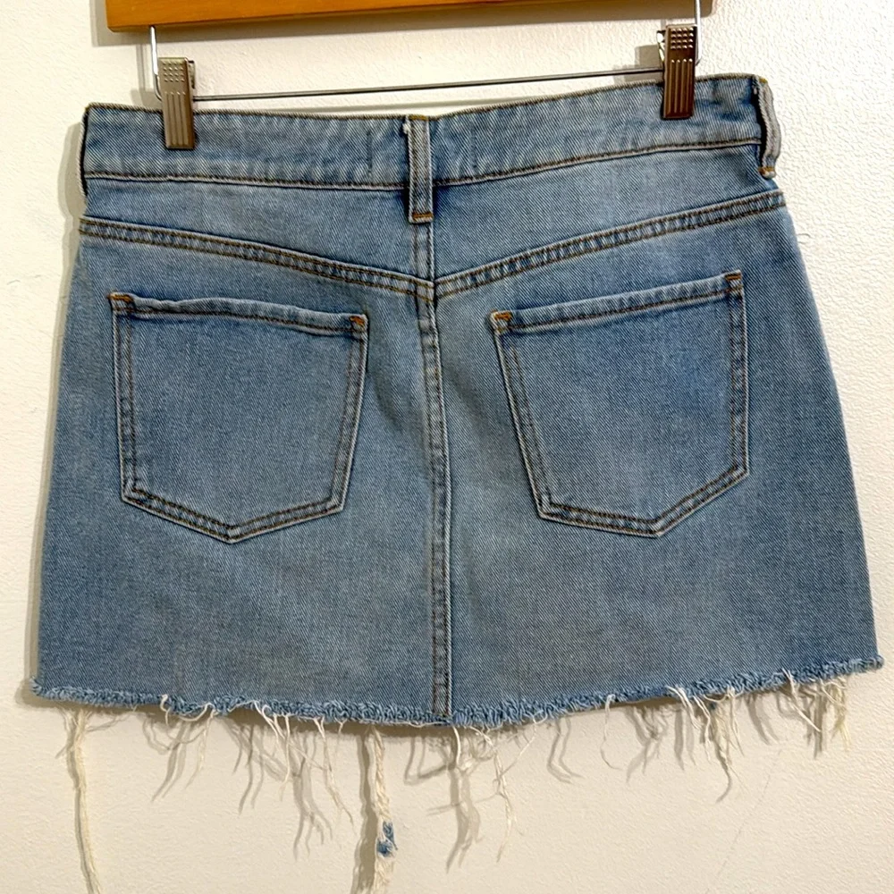 PACSUN Ultra Distressed Mini Jean Skirt Womens Size 26 Denim Raw Hem Y2K - Picture 4 of 10